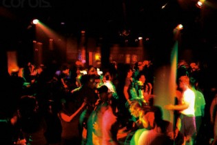 club_dancing